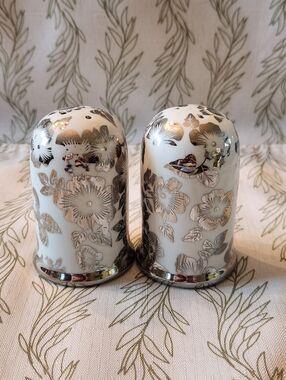 VINTAGE GILDED SILVER & PORCELAIN SALT & PEPPER SHAKERS